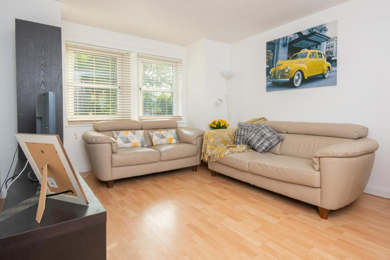 Dwellcome Home Ltd 2 Bedroom King & Double Central Apartment, Free Allocated Barrier Secured Parking Space At Rear Entrance & Fast Wifi, Ideal For Long Term Contractor, Corporate, Etc Stays, Regular Housekeeping Option - See Our Site For Assurance Aberdeen Exteriér fotografie